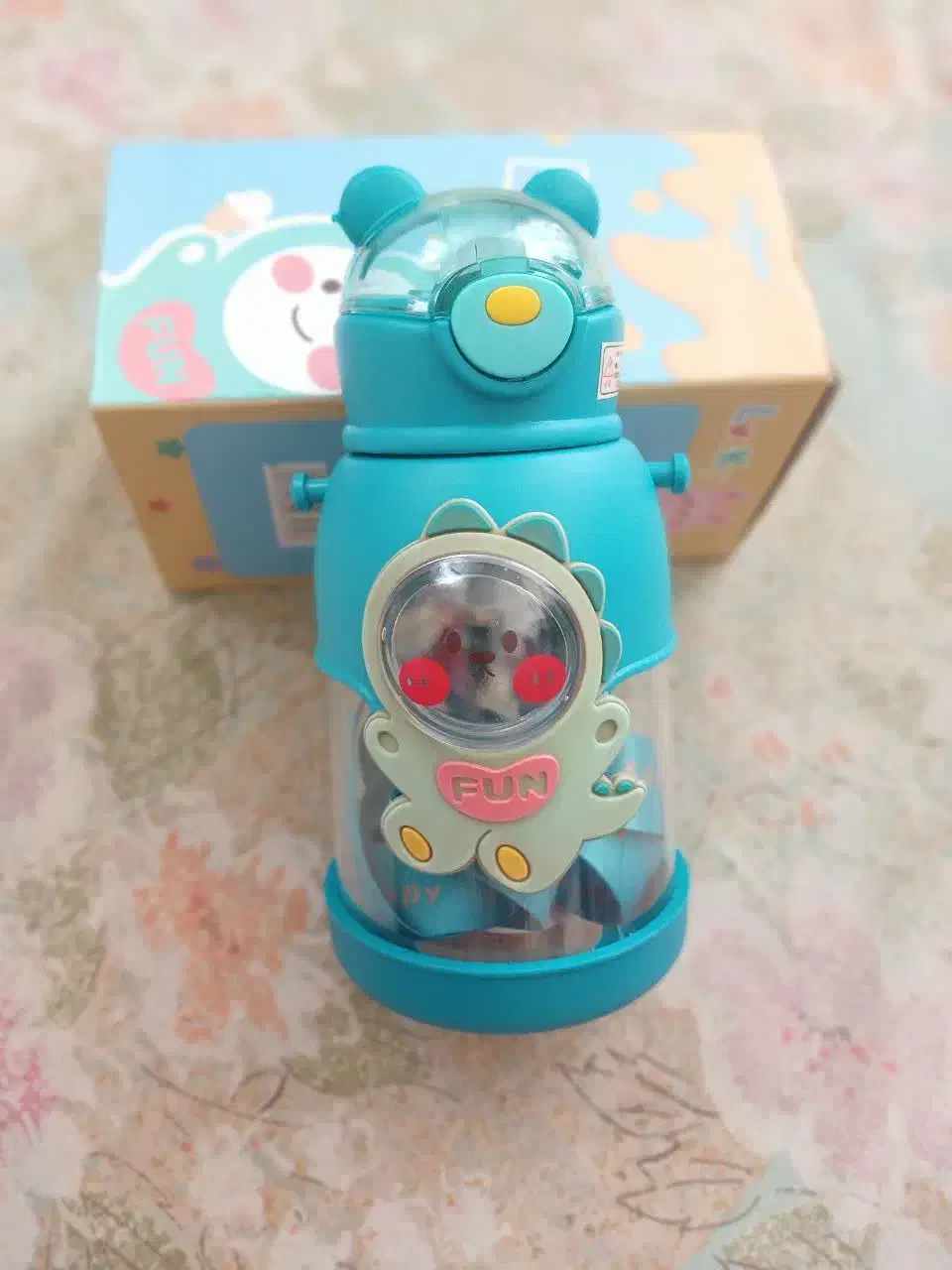 قمقمه|ظروف نگهدارنده، پلاستیکی، یک‌بارمصرف|یزد, |دیوار