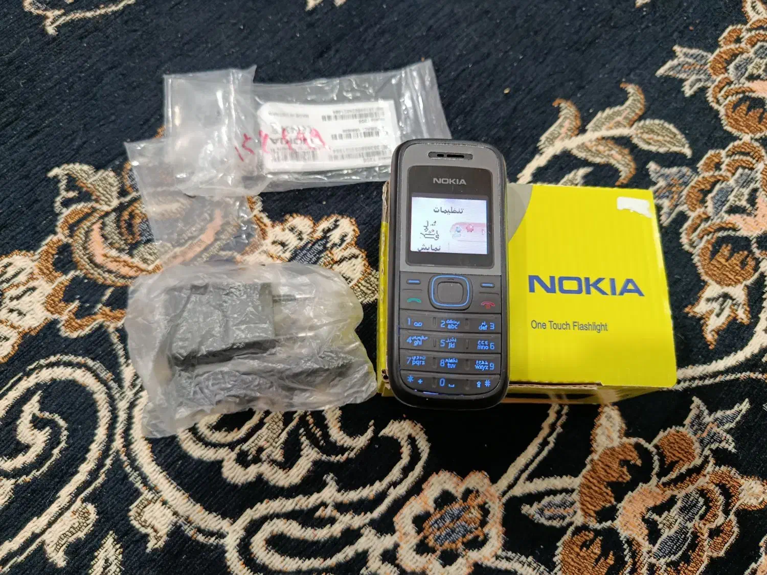 نوکیا1208نو با کارتن وشارژر|موبایل|اردکان, |دیوار