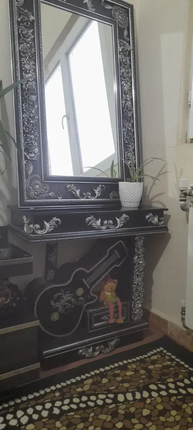 اینه زیرش|آینه|کرمانشاه, |دیوار