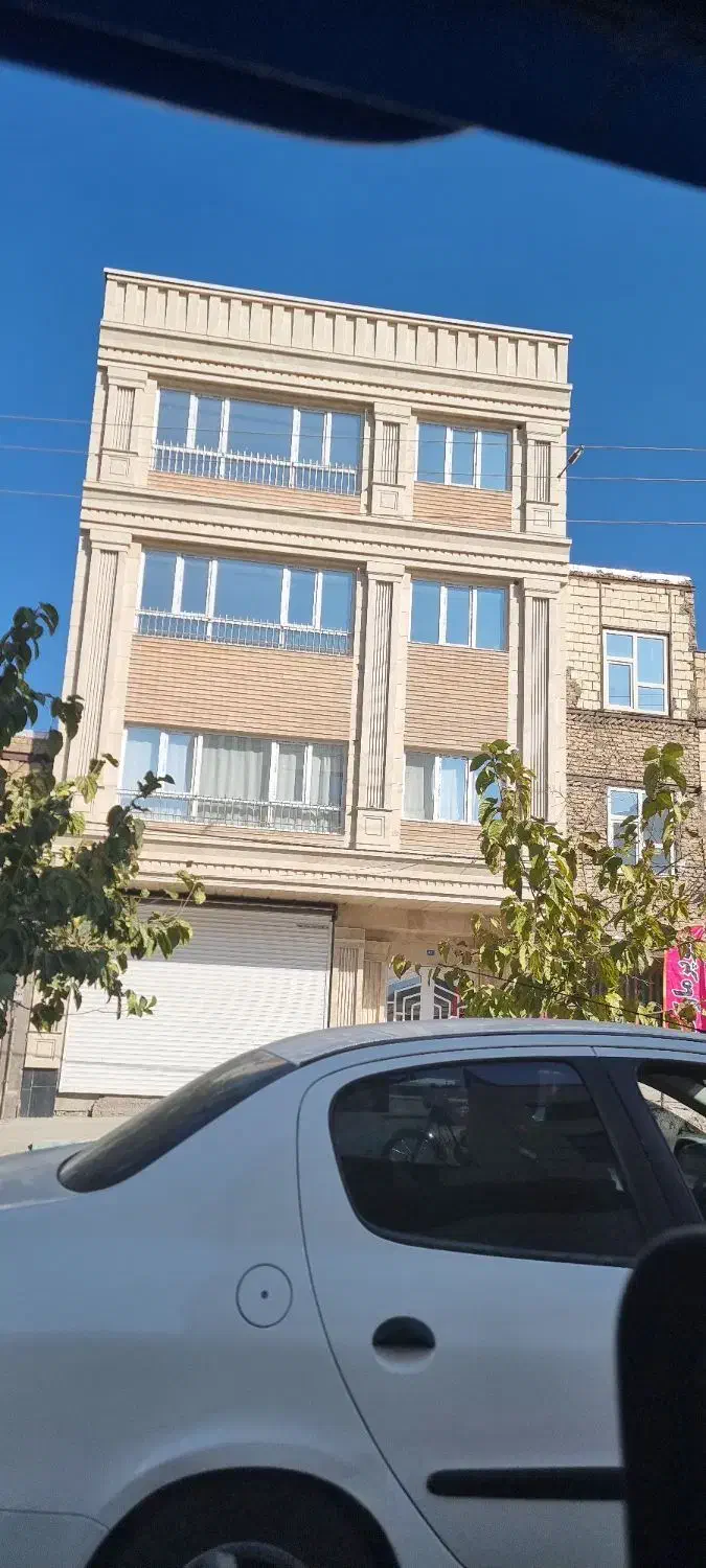 اپارتمان ۱۱۰ متری بلوار مهربان نایب احمد|فروش آپارتمان|همدان, |دیوار