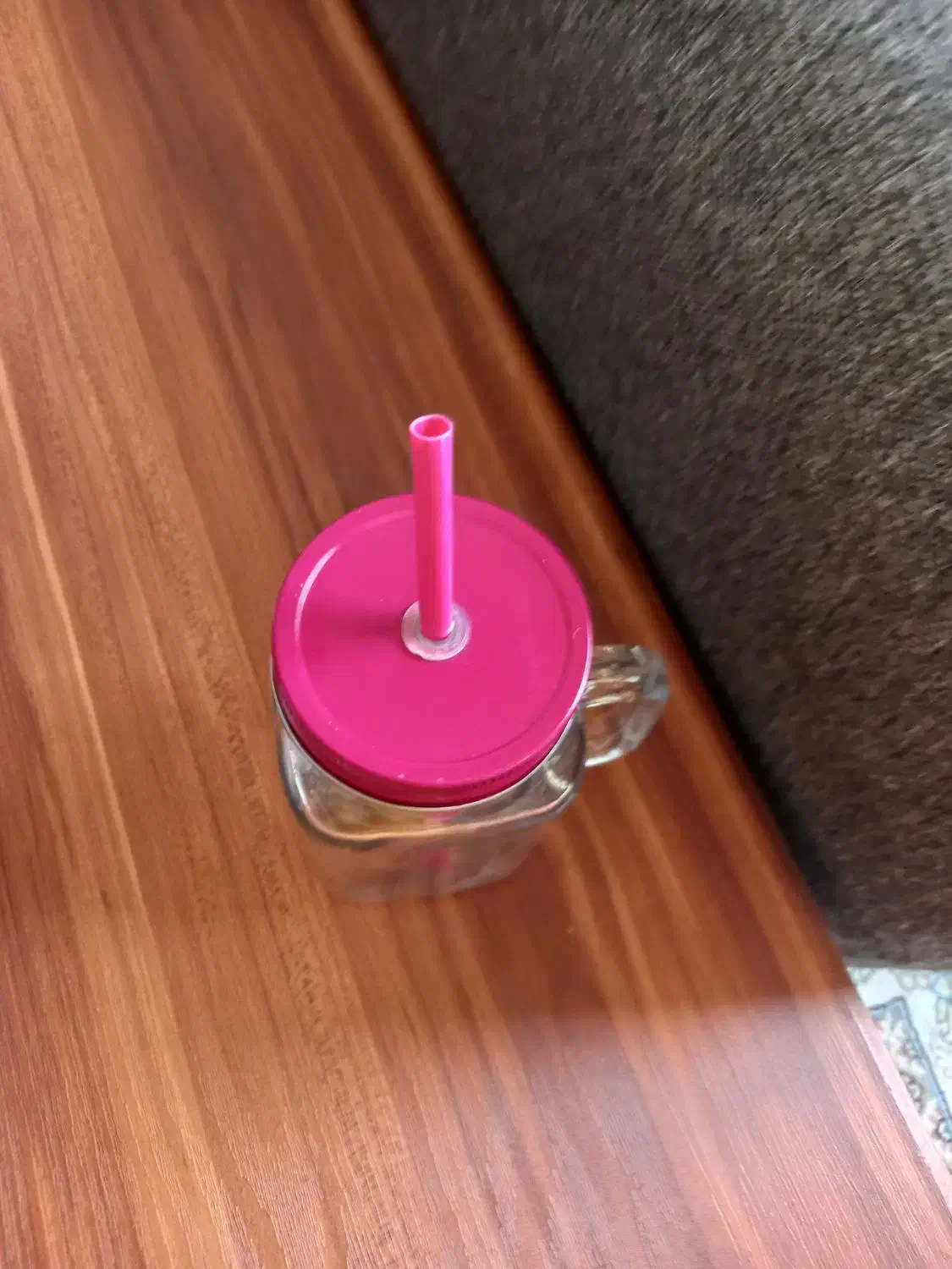 لیوان درب دار با نی نو هست|ظروف سرو و پذیرایی|کرمانشاه, |دیوار