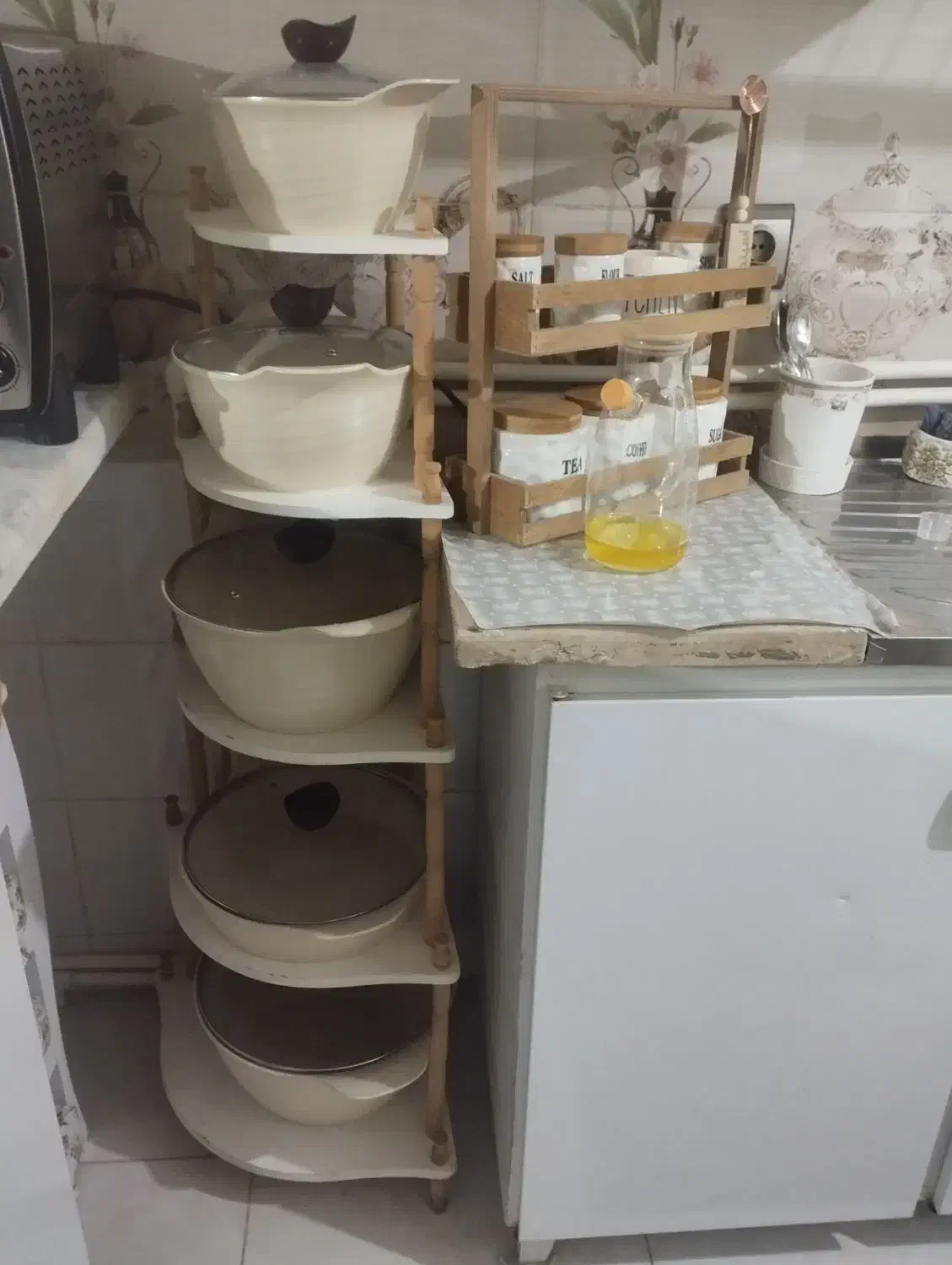 پایه قابلمه|آب‌چکان و نظم‌دهنده ظروف|قوچان, |دیوار