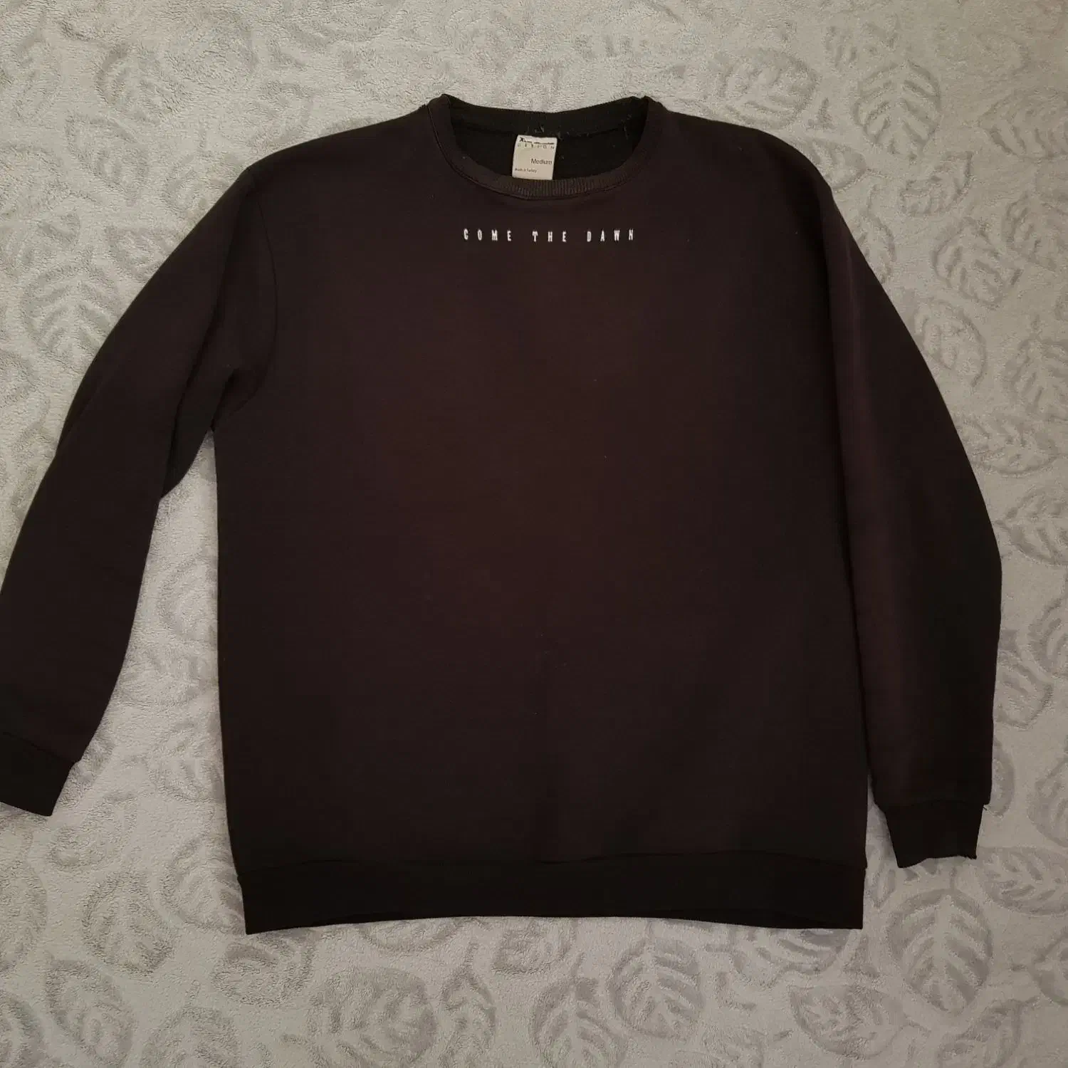 دورس و شلوار|لباس|یاسوج, |دیوار