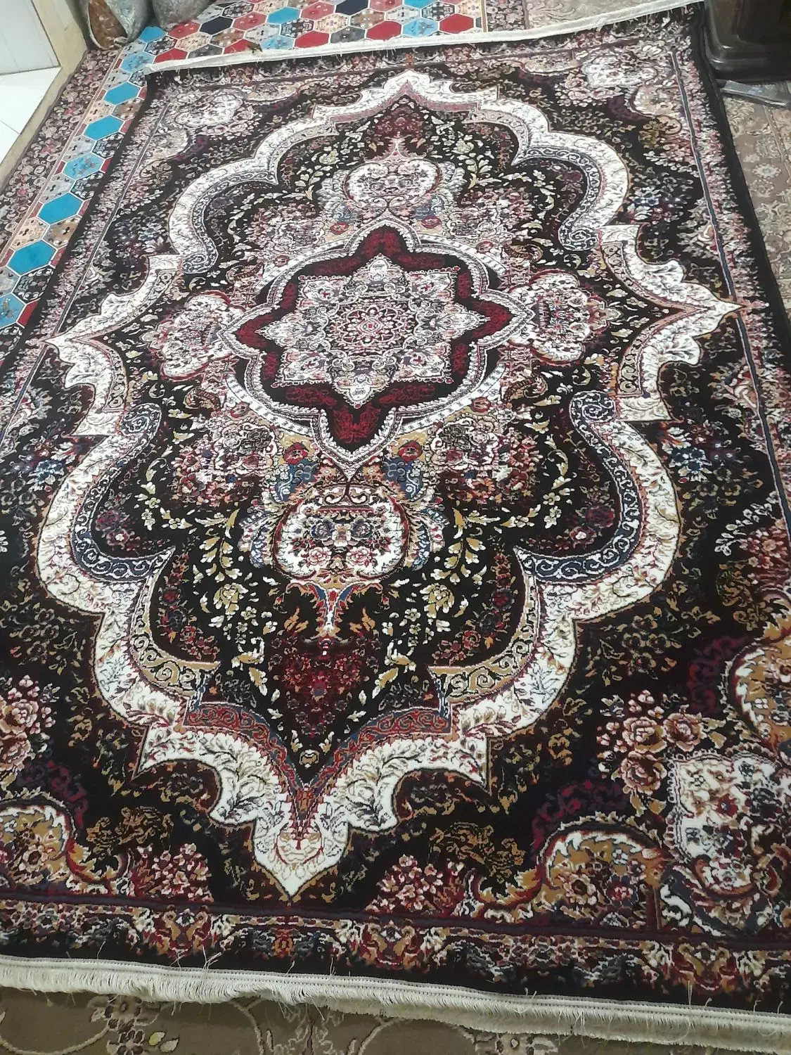 فرش نو|فرش|شیروان (خراسان), |دیوار