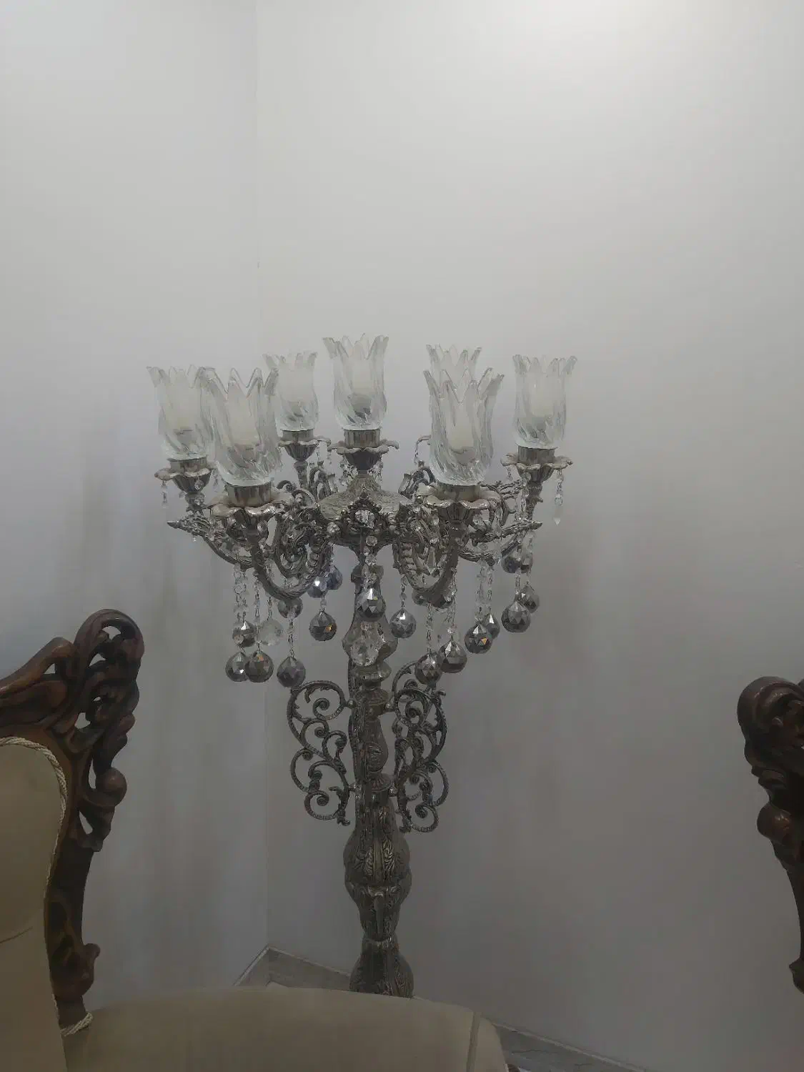 لوستر برنز کنارسالنی|لوستر و چراغ آویز|قم, باغ کرباسی|دیوار