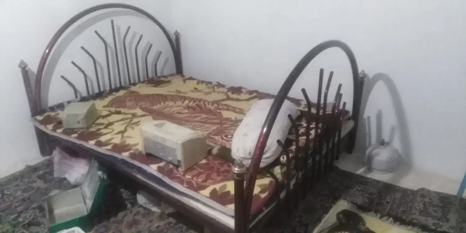 تخت خواب دو نفره فر فورژه با دشک|تخت و سرویس خواب|مشهد, خواجه ربیع|دیوار