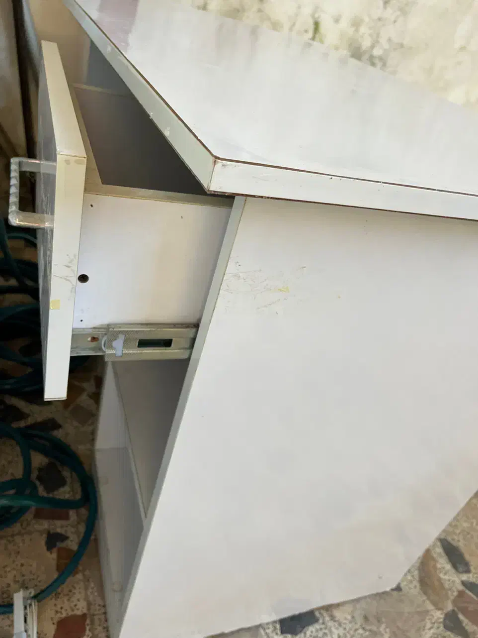 میز کار وسالن آرایشگاه|میز تحریر و کامپیوتر|آستارا, |دیوار