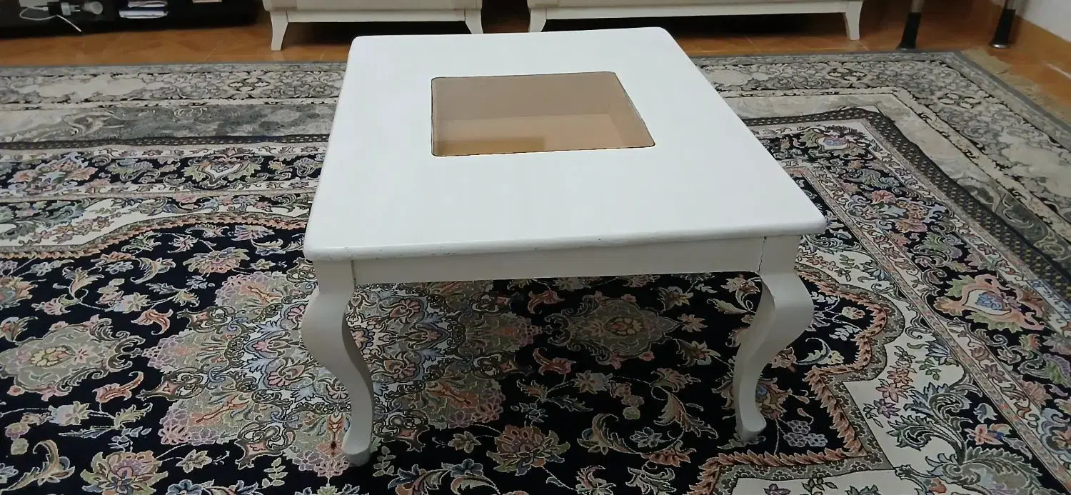 جلومبلی|مبلمان خانگی و میز عسلی|رشت, جانبازان|دیوار