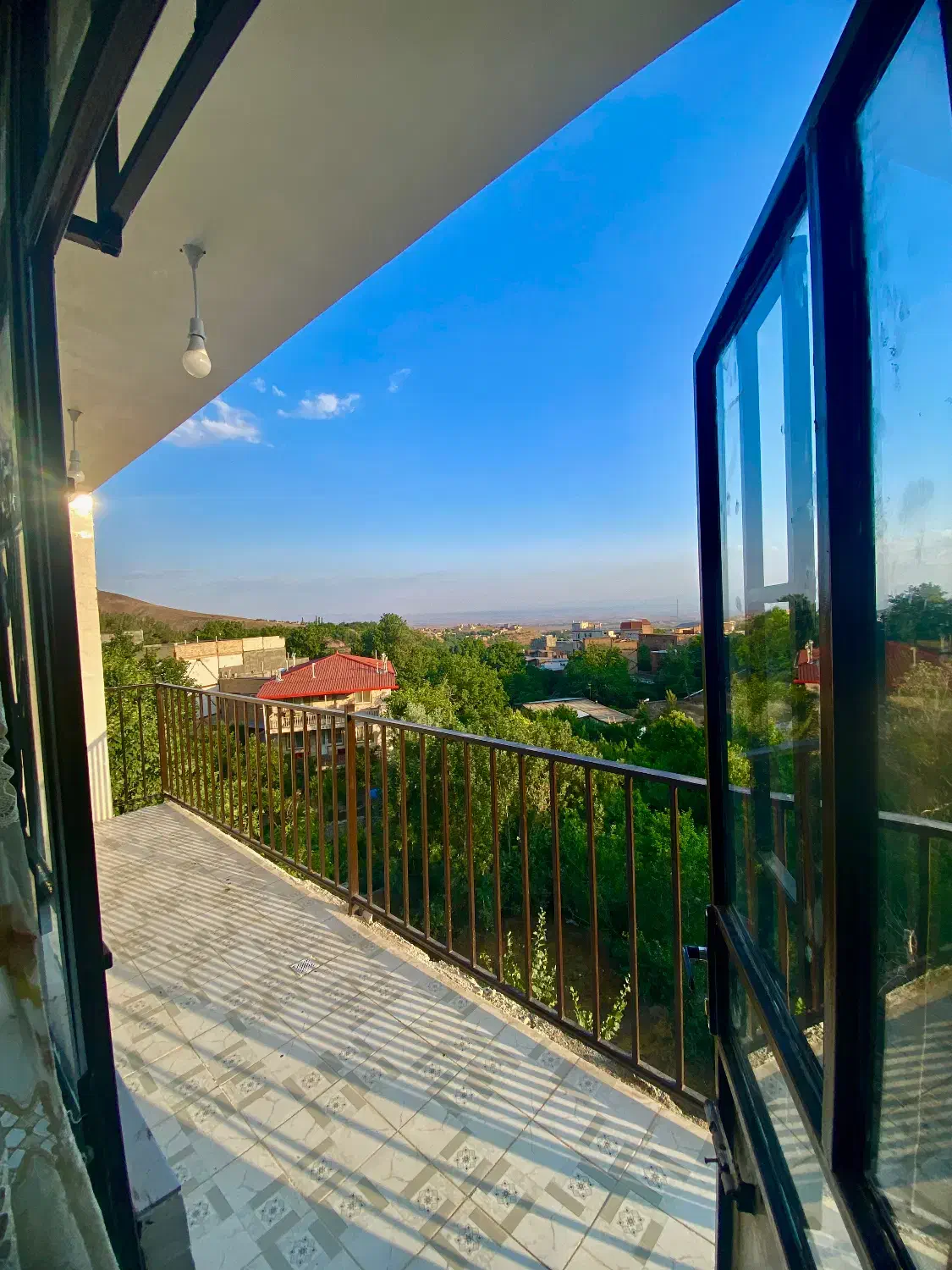 سوییت‌نوساز۱۴۰۴ دربست پارکینگ۱دقیقه تا آبشار درود|اجارهٔ کوتاه‌مدت ویلا و باغ|نیشابور, باغرود|دیوار