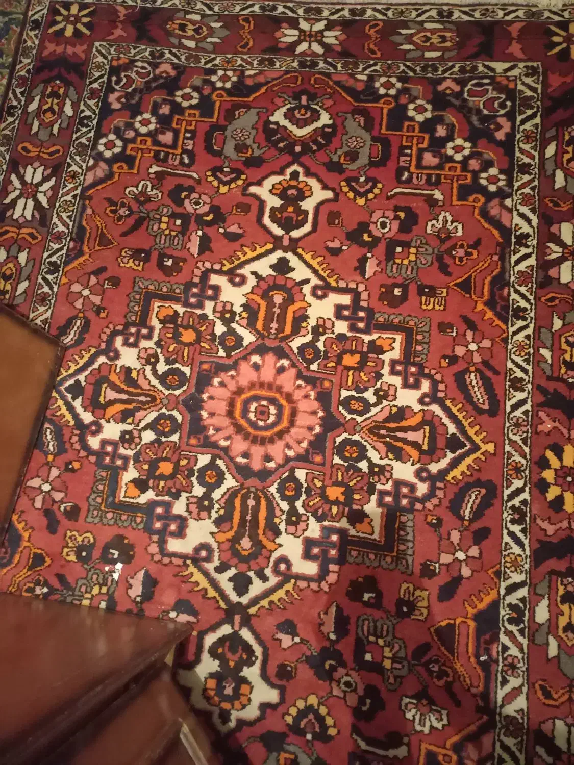 دو عددفرش دستباف قدیمی قیمت توافقی|فرش|اصفهان, بوستان ناژوان|دیوار