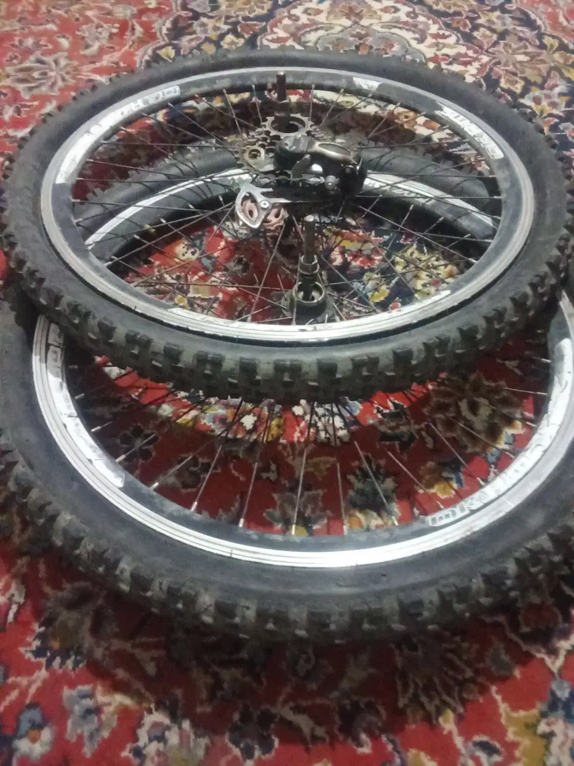 فروش دو عدد رینگ دوچرخه با لاستیک و تیوپ کاملا|دوچرخه، اسکیت، اسکوتر|باشت, |دیوار