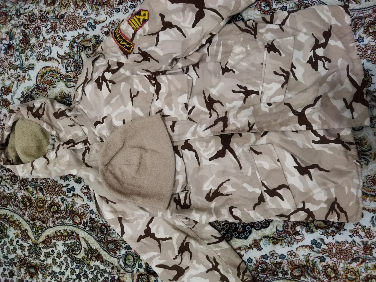 سه دست لباس سربازی سپاه و یک اورکت سایز ۴۴ با ساک|لباس|تهران, وحیدیه|دیوار