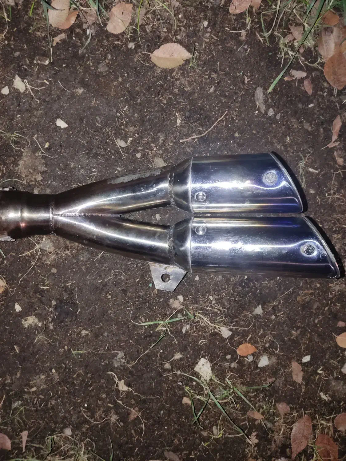 اگزوز قهرمانی|قطعات یدکی و لوازم جانبی|کرمانشاه, |دیوار