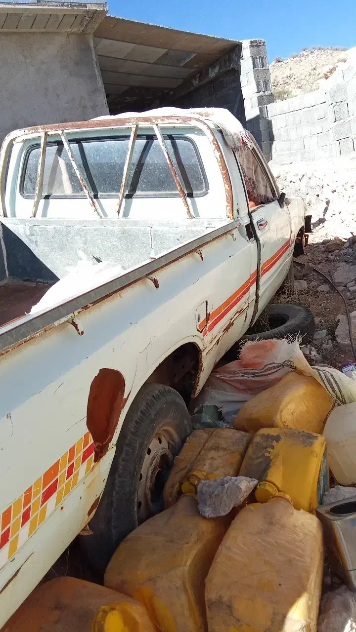 تویتا|خودرو کلاسیک|داراب, |دیوار