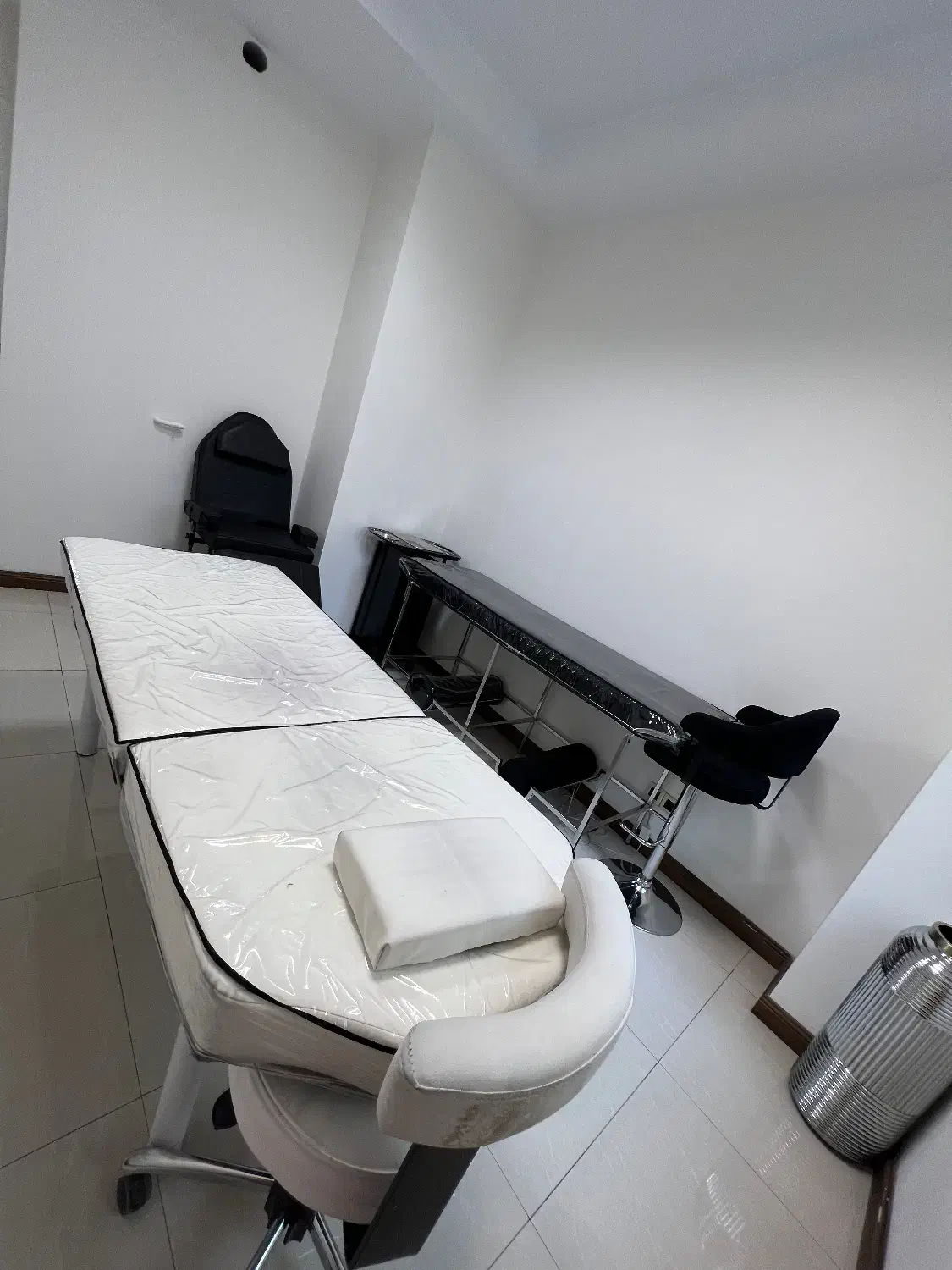 دعوت به همکاری در سالن زیبایی|استخدام درمانی، زیبایی، بهداشتی|تهران, دهونک|دیوار