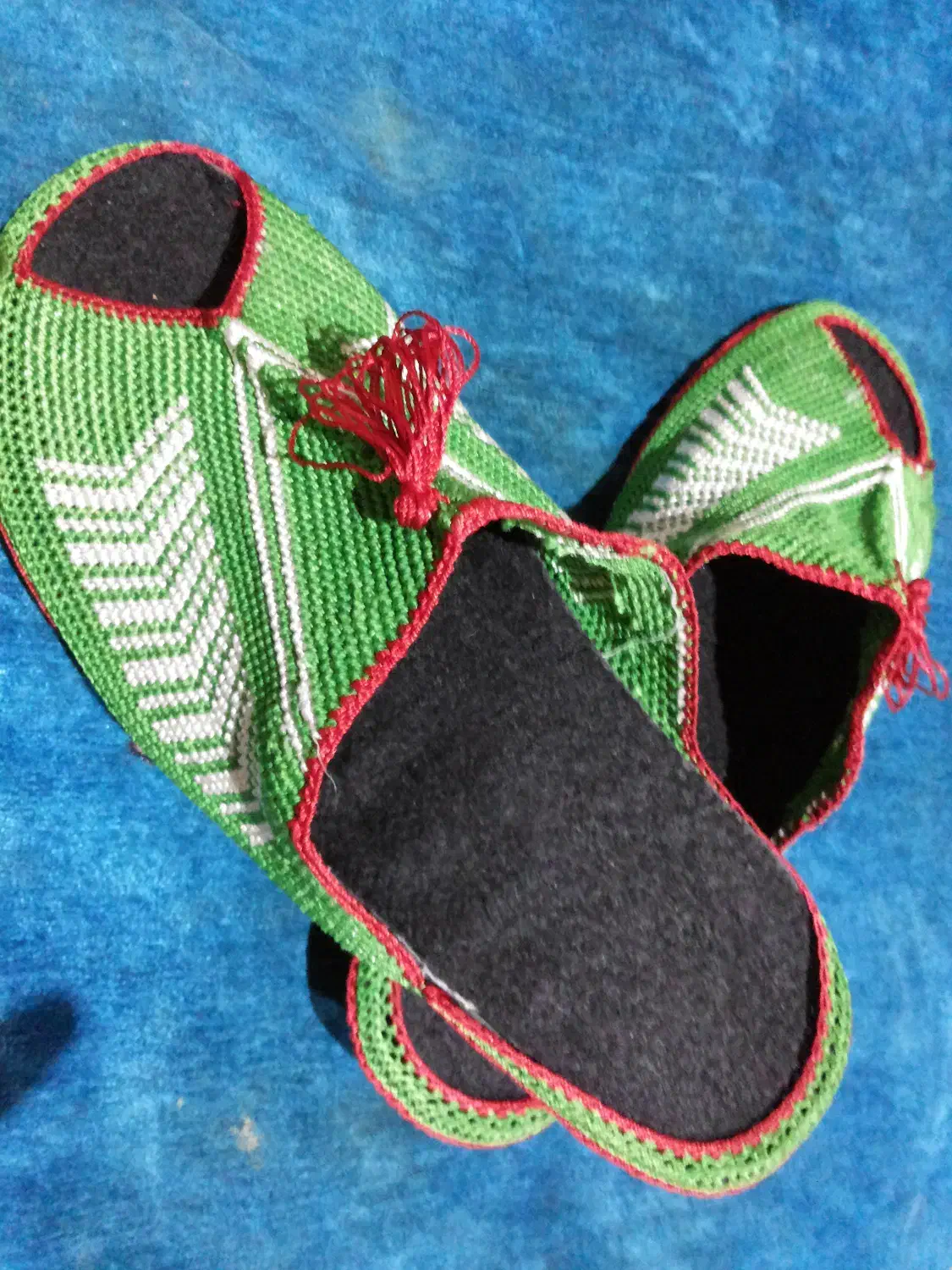 دمپایی سنتی ابریشمی دست بافت ودست دوز|کیف، کفش، کمربند|گرگان, |دیوار