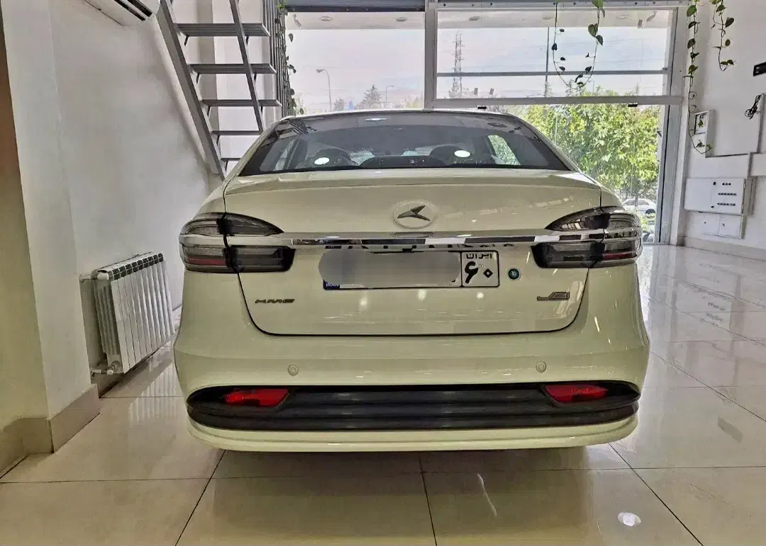 کی ام سی ایگل صفر سفید EAGLE مشکی خشک مدل 1404|خودرو سواری و وانت|تهران, صادقیه|دیوار