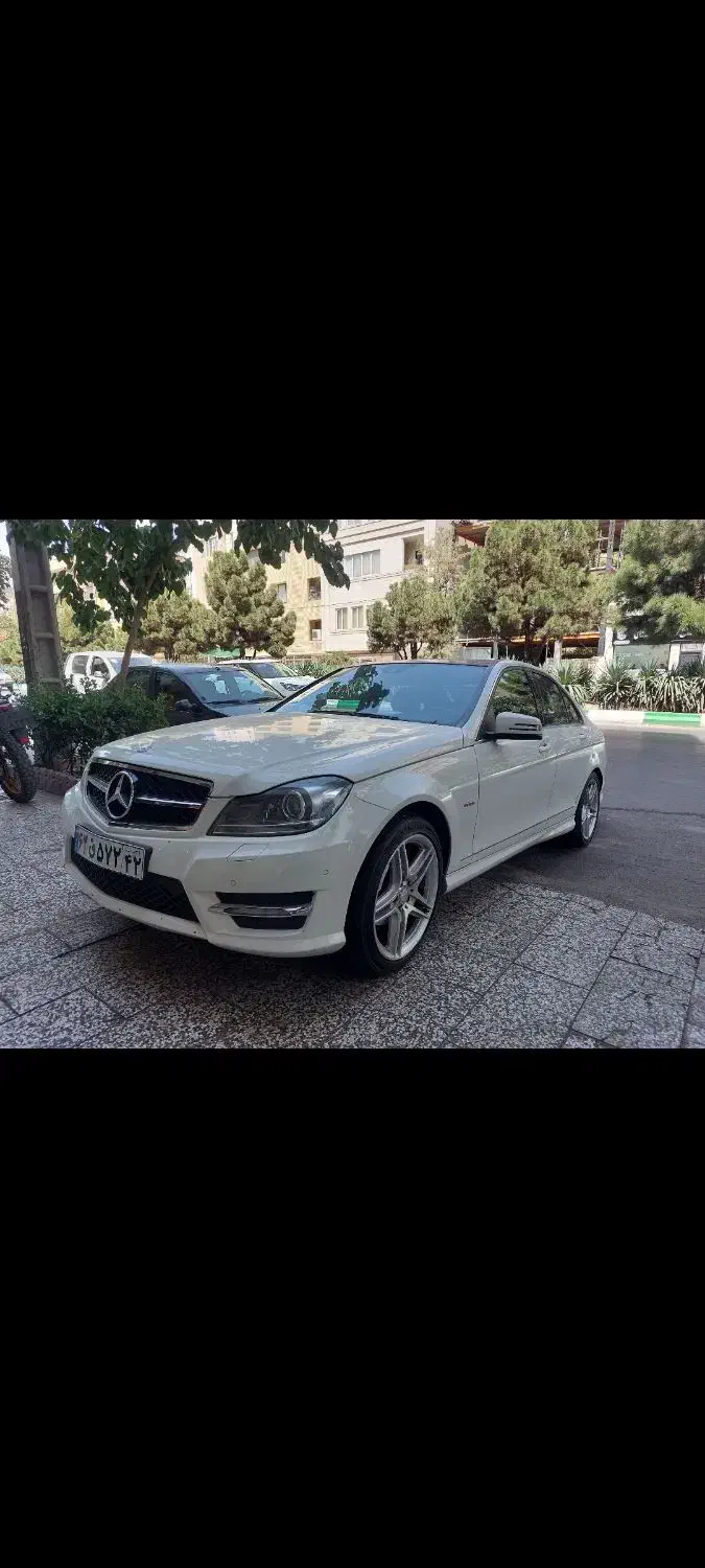 مرسدس بنز سی ۲۰۰کمربند قرمز فول فابریک پلمپ|خودرو سواری و وانت|مشهد, فرهنگ|دیوار