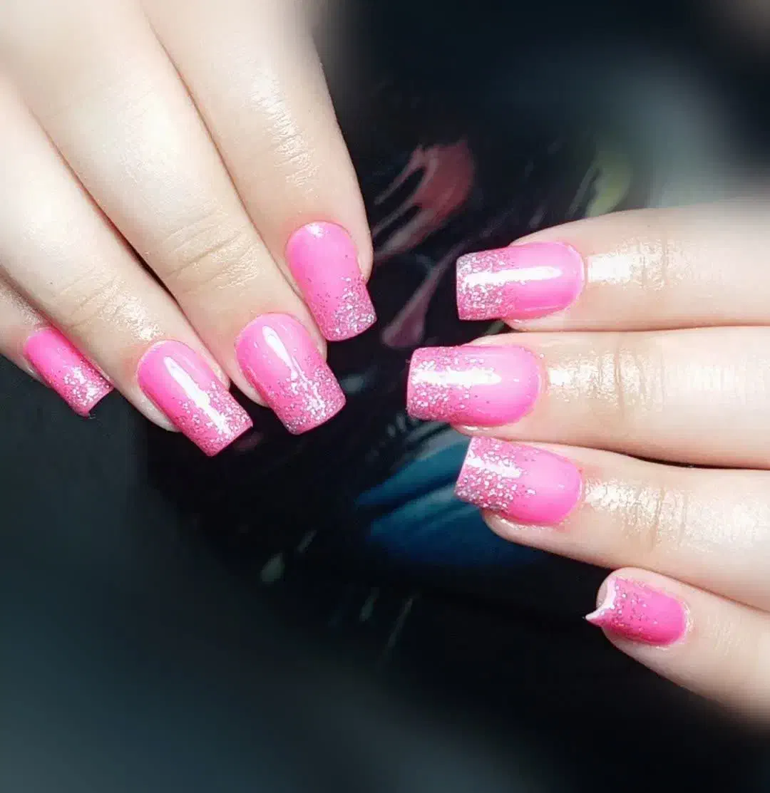 تخفیف روی خدمات ژل فقط و فقط تا آخر هفته|خدمات آرایشگری و زیبایی|محمدشهر, ولدآباد|دیوار