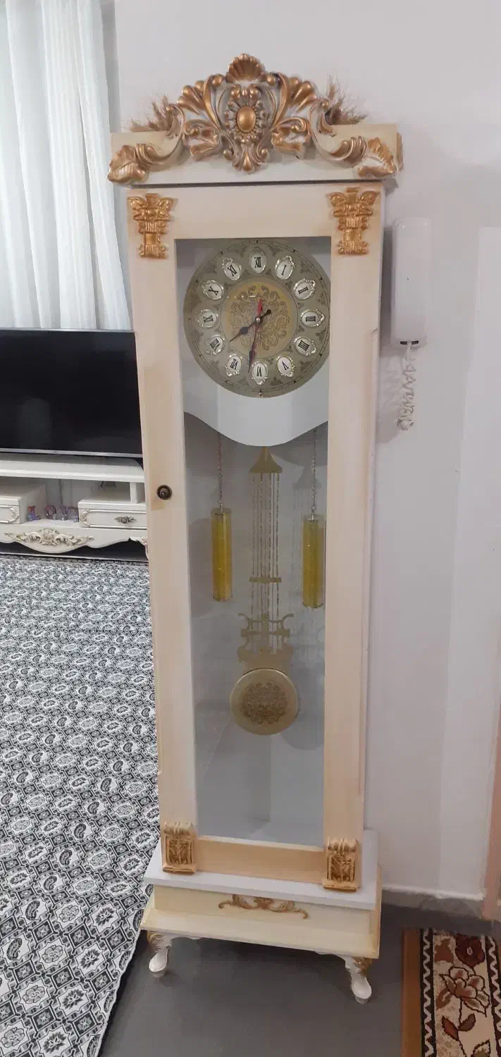 ساعت ایستاده سالم درحد نو|ساعت دیواری و تزئینی|کرج, حصارک پایین|دیوار