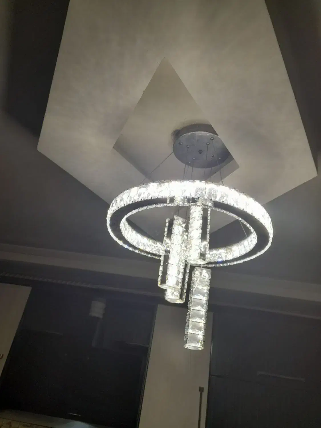 برق کار با پایین ترین قیمت|خدمات پیشه و مهارت|رشت, شهرک قدس|دیوار