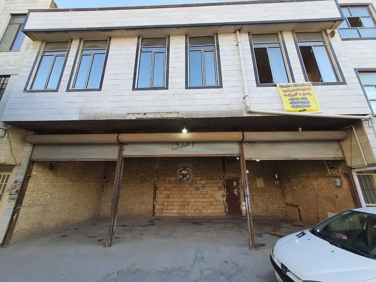 سه دهنه مغازه مناسب جهت فعالیتهای تجاری|اجارهٔ مغازه و غرفه|کرمانشاه, |دیوار