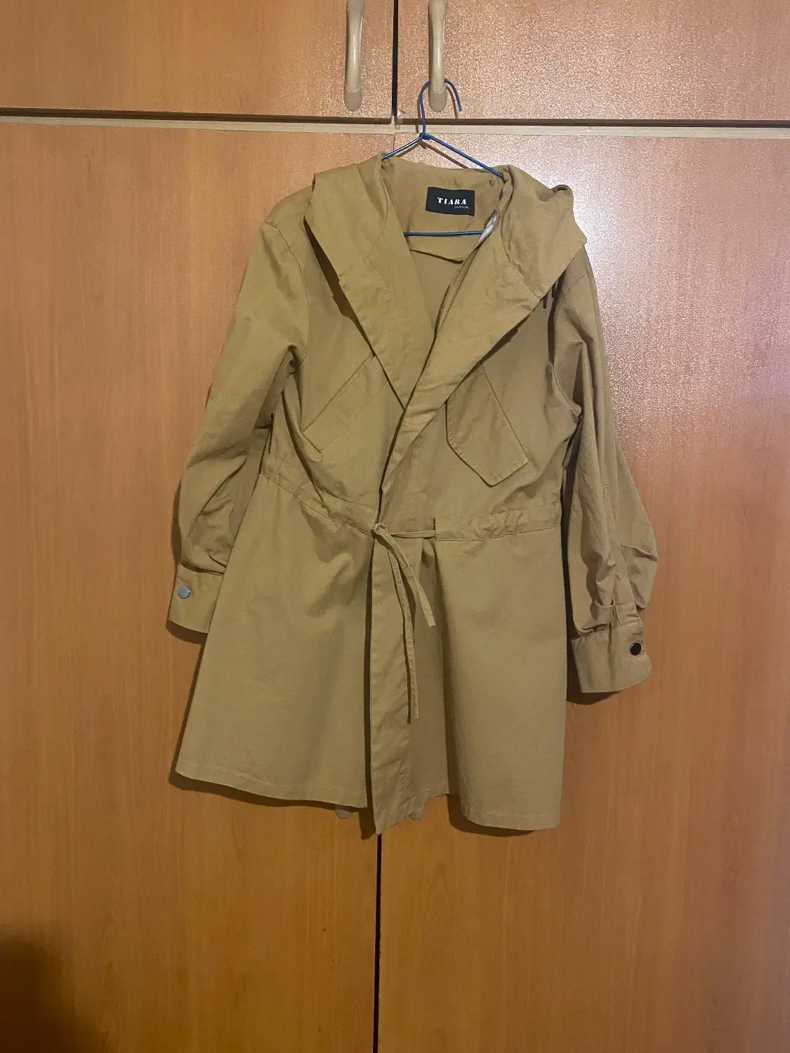 بارانی زنانه|لباس|ارومیه, |دیوار