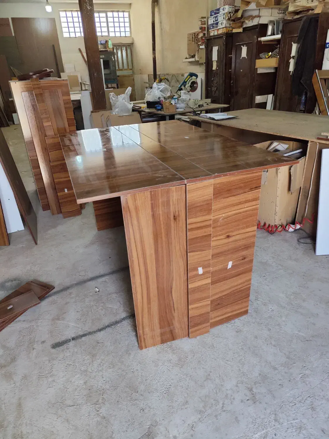 میز برش خیاطی|لوازم خیاطی و بافتنی|یزد, |دیوار