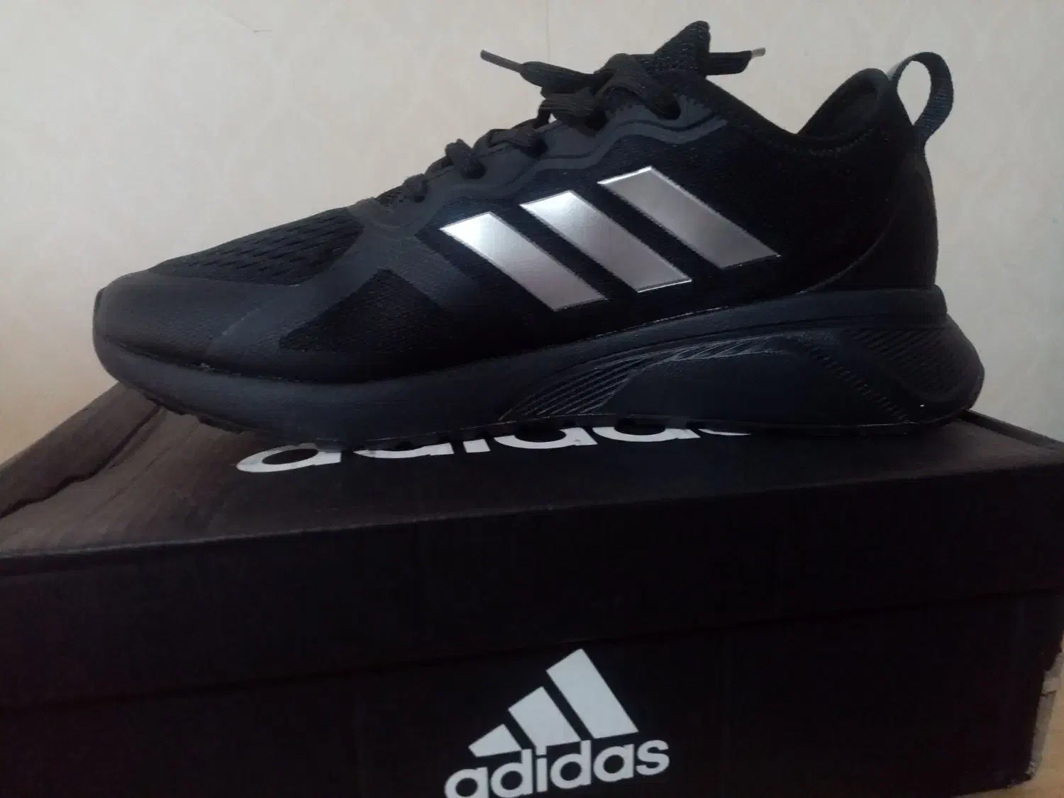 کفش اصل آدیداس ویتنامی|کیف، کفش، کمربند|اهواز, کوروش|دیوار