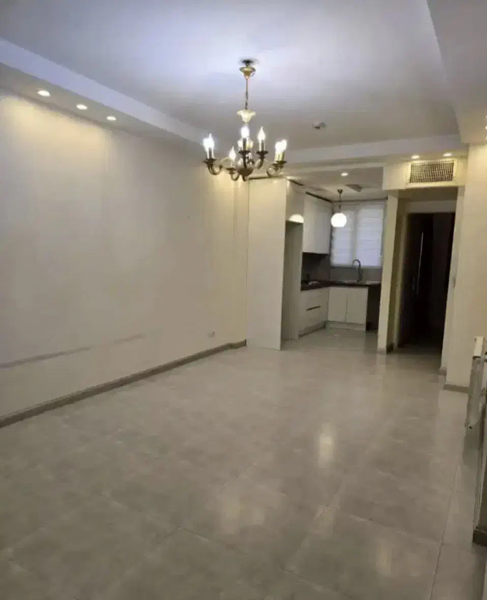 واحد۵۱متری/غرق‌نور