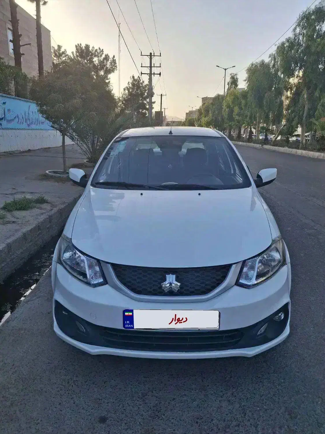 ساینا دوگانه سوزشرکتی مدل ۴۰۲ بسیارتمیز کارمندی|خودرو سواری و وانت|زاهدان, |دیوار