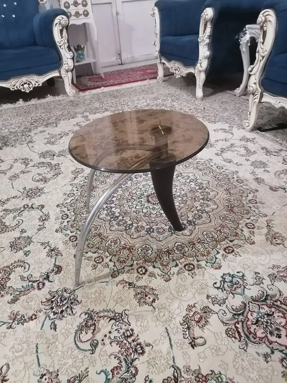 گل میز|مبلمان خانگی و میز عسلی|صدرا-فارس, فاز ۱|دیوار