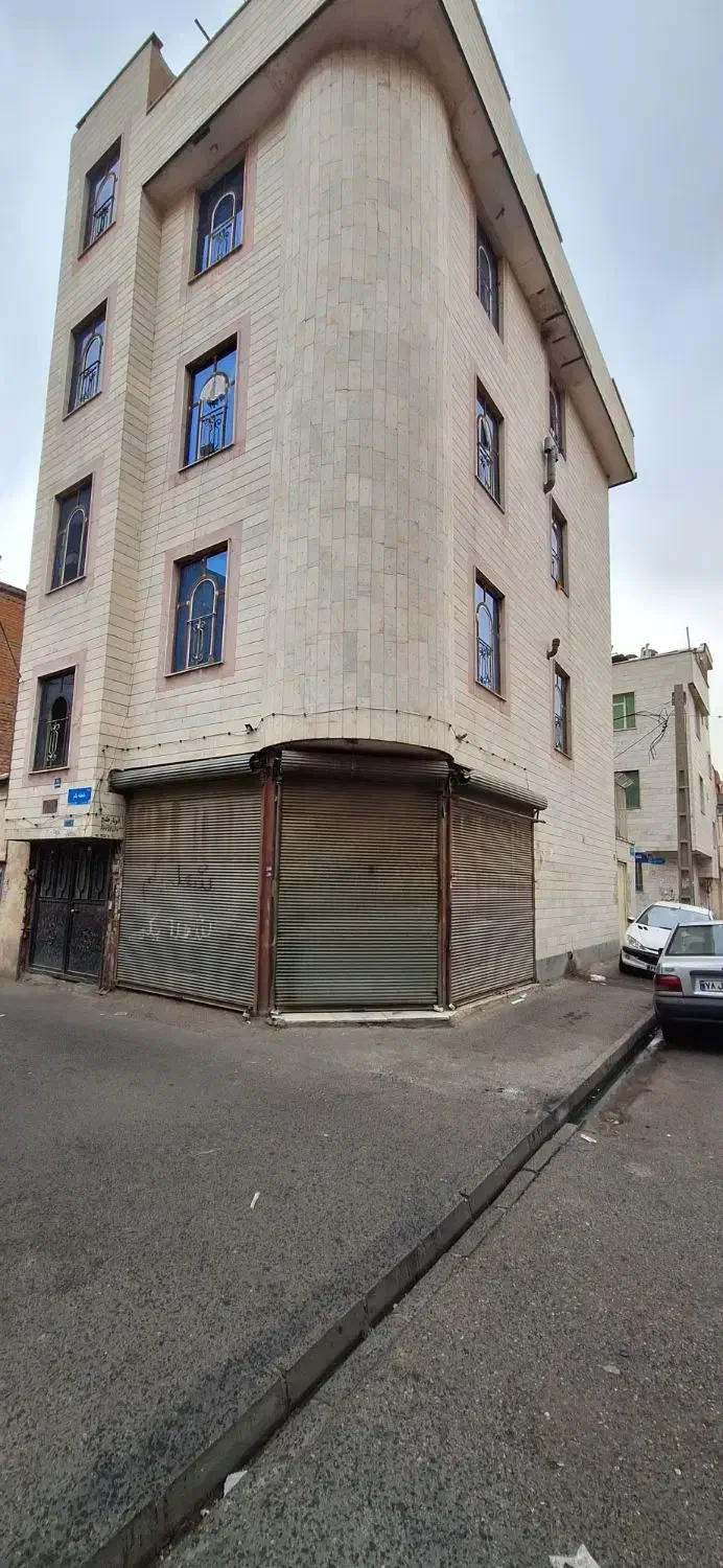 ساختمان ۴ طبقه|فروش آپارتمان|تهران, نعمت‌آباد|دیوار