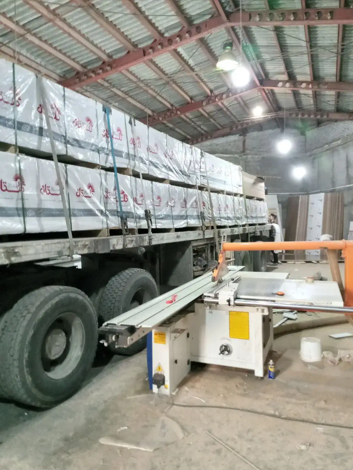 برشکار حرفه ای ام دی اف|استخدام صنعتی، فنی، مهندسی|کوچصفهان, |دیوار