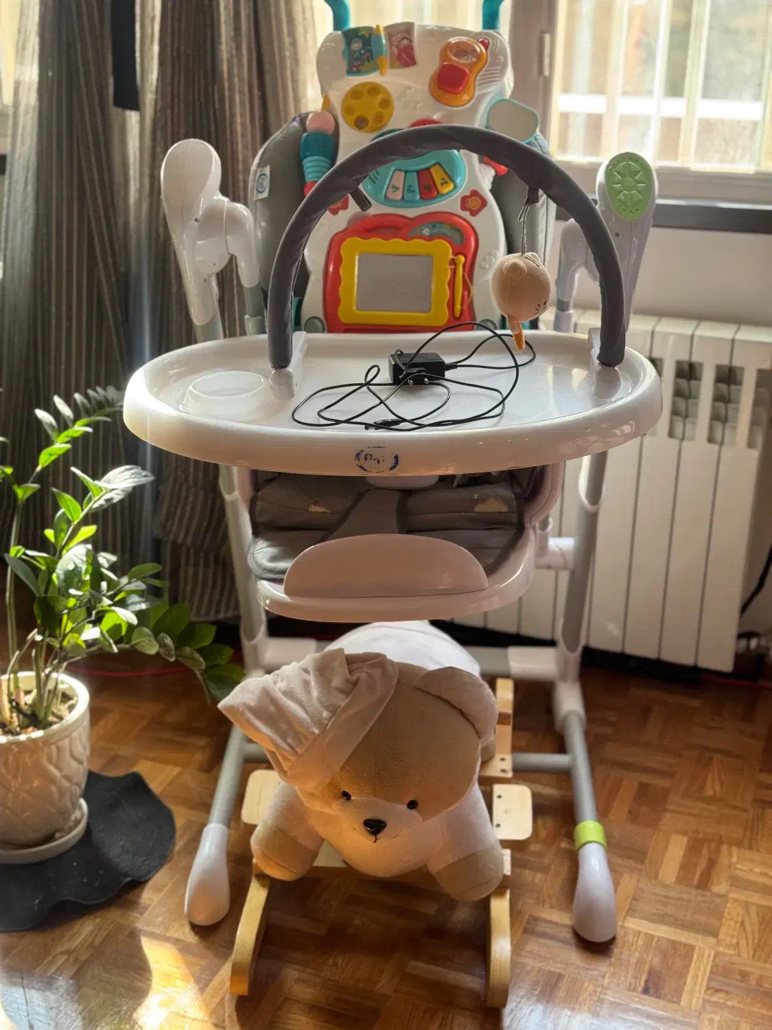 واکر موزیکال کودک هانگر و سایر وسایل سیسمونی|اسباب و اثاث بچه|تهران, شهرک غرب|دیوار