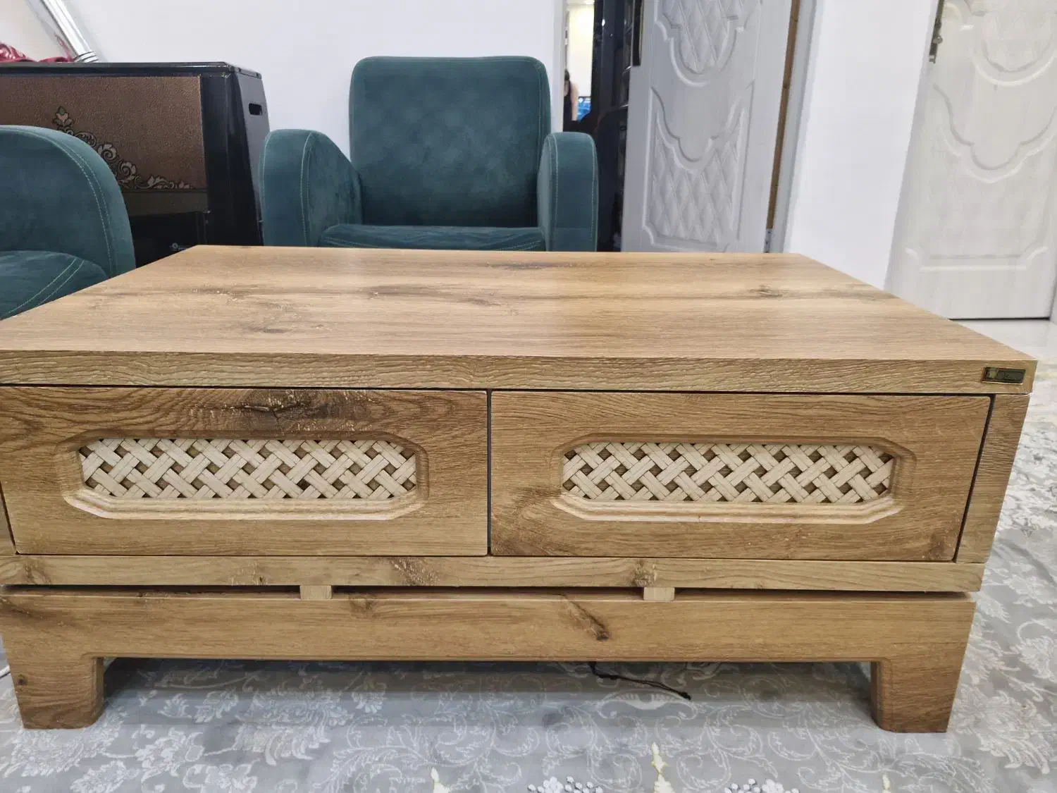 میز جلومبلی و سه عدد عسلی|مبلمان خانگی و میز عسلی|لشت نشا, |دیوار