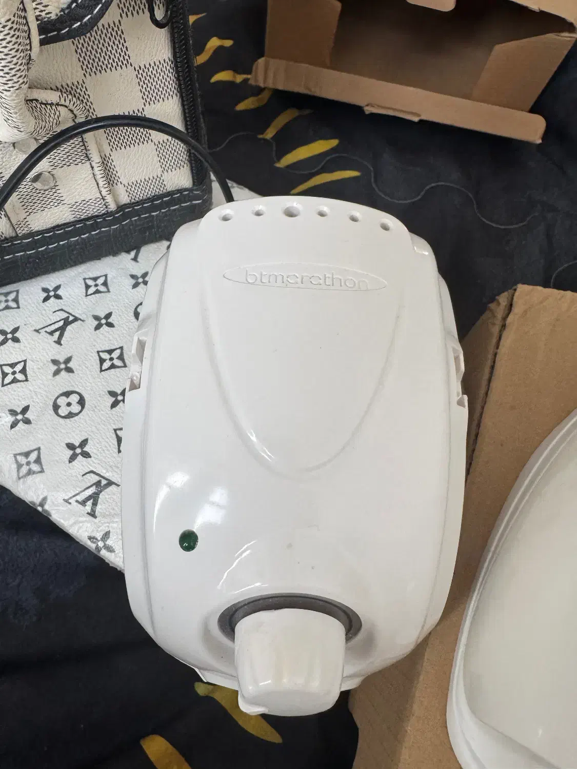 دستگاه کاشت ناخن|آرایشگاه و سالنهای زیبایی|یاسوج, |دیوار