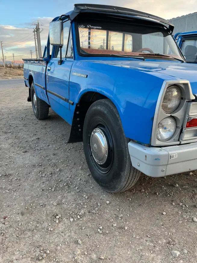 وانت نیسان مدل ۷۴|خودرو سواری و وانت|شیراز, شهرک رضوان|دیوار