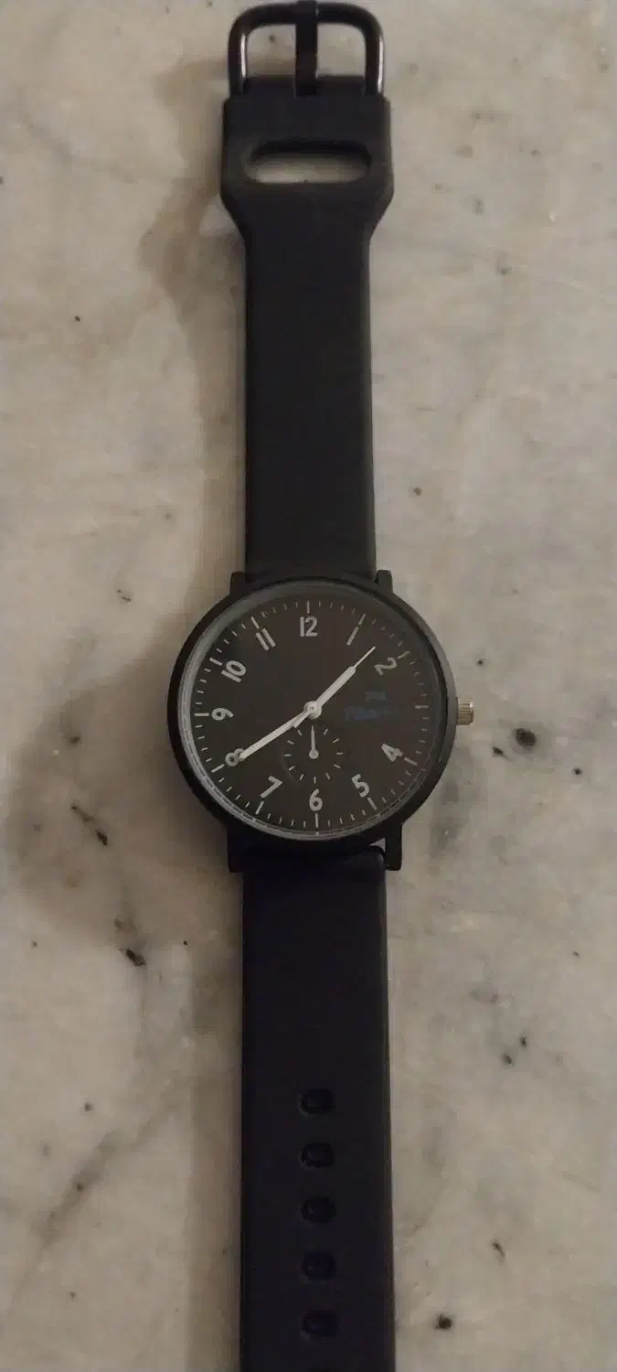 ساعت مچی|ساعت|پردیس, فاز ۲|دیوار