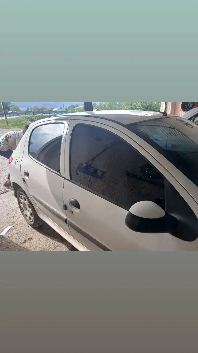 نصب برچسب دودی اتومبیل|خدمات موتور و ماشین|نوشهر, |دیوار