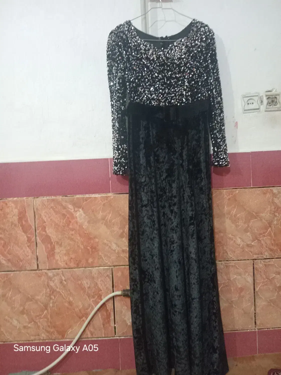 لباس مجلسی|لباس|علیآباد کتول, |دیوار