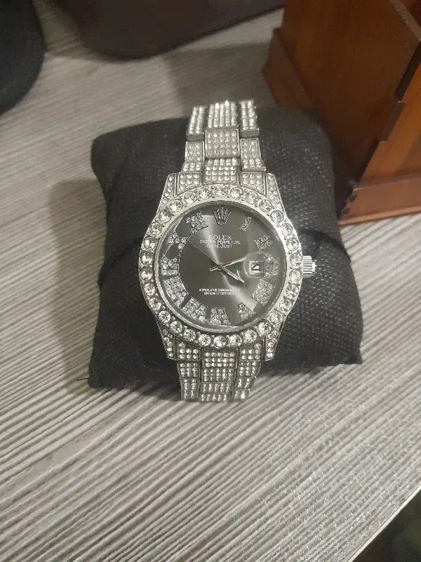 ساعت عقربه ای مردانه|ساعت|اصفهان, بهرامآباد|دیوار