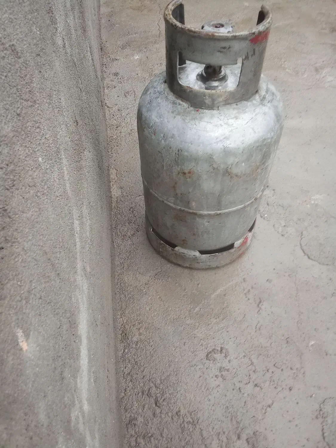 کپسول بوتان گاز|اجاق گاز و لوازم برقی پخت‌وپز|مراغه, |دیوار