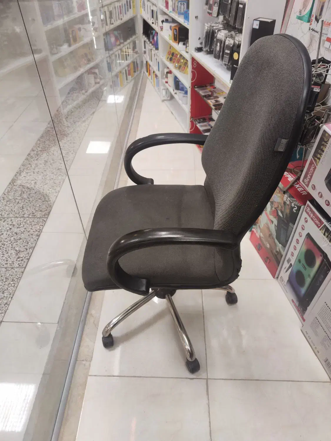 صندلی چرخان مدیریت|مبلمان اداری|مراغه, |دیوار