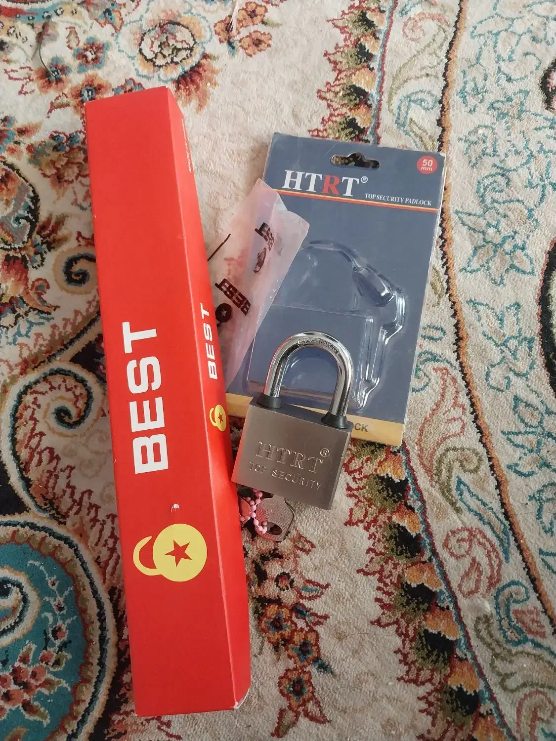 انواع قفل کتابی اویز حیاطی و ورودی در حد نو نو|ابزارآلات|کرج, حصارک بالا|دیوار