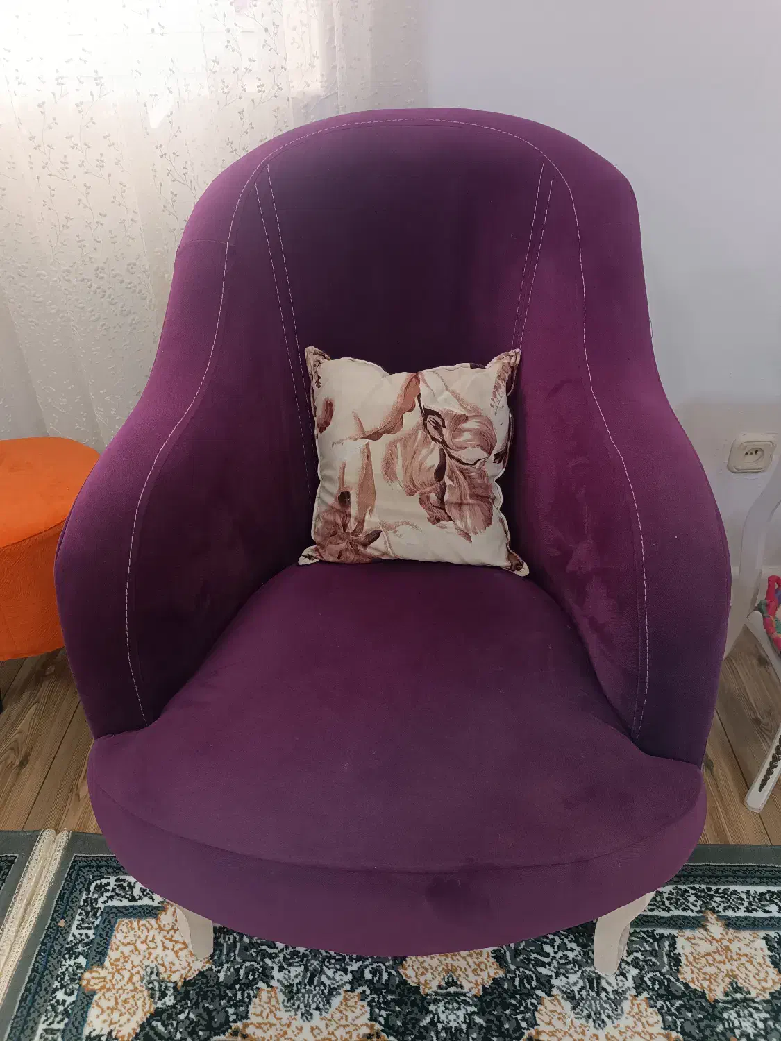 مبل|مبلمان خانگی و میز عسلی|رشت, دباغیان|دیوار