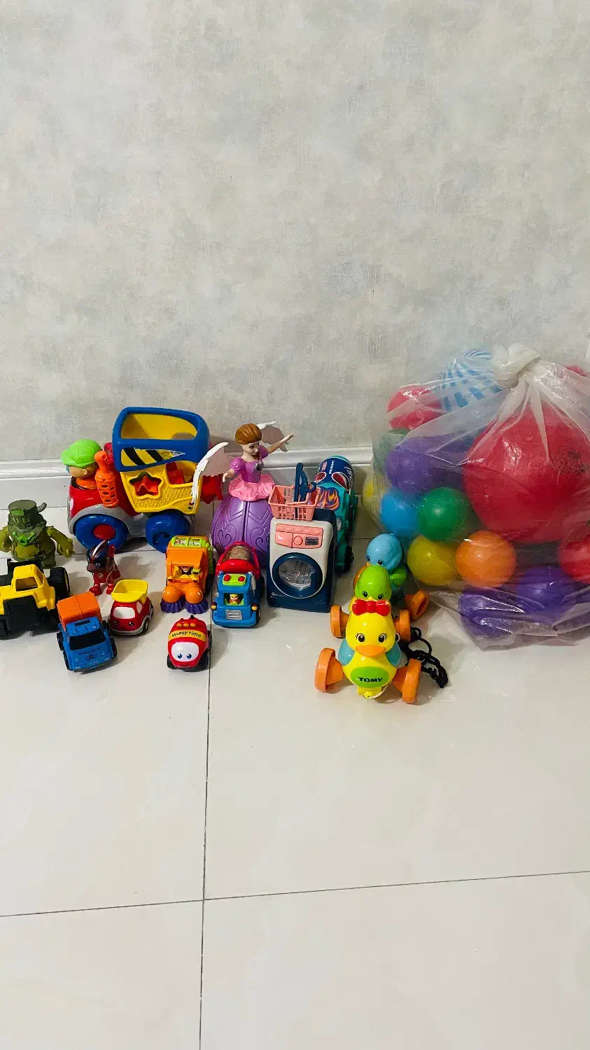 تعدادی اسبابازی در حدنو|اسباب‌‌بازی|تهران, جوادیه تهرانپارس|دیوار