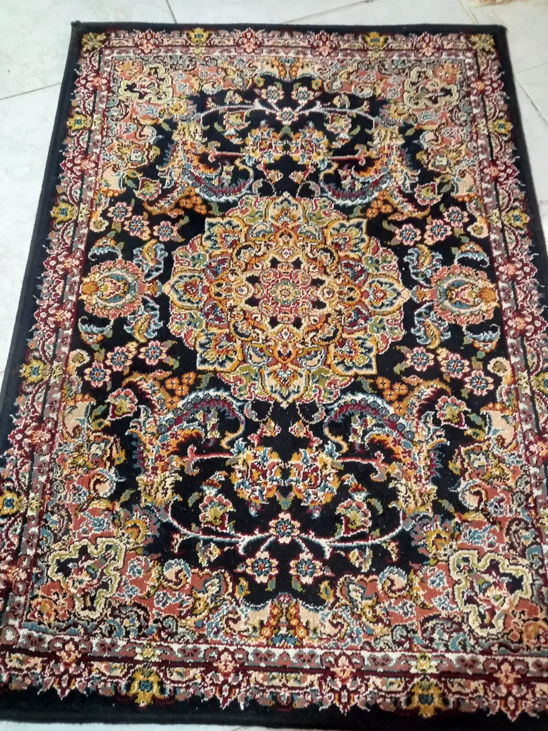 پادری سرمه ای|پادری|اصفهان, سرچشمه|دیوار