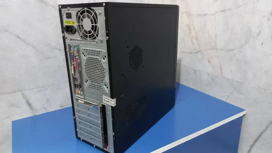 کیس کامپیوتر تمیز و درجه یک به فروش میرسد|رایانه رومیزی|اصفهان, فردوان|دیوار