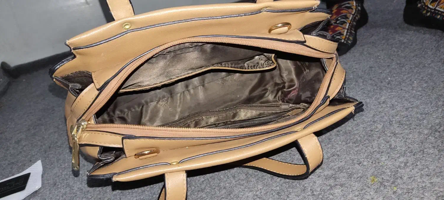 کیف رو دوشی bs bog چرم مصنوعی|کیف، کفش، کمربند|شیراز, بازار|دیوار